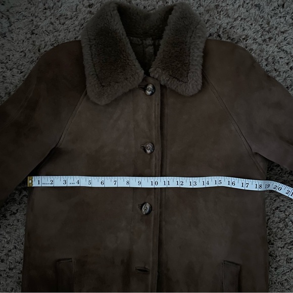 Aviator style faux fur jacket - Picture 4 of 5